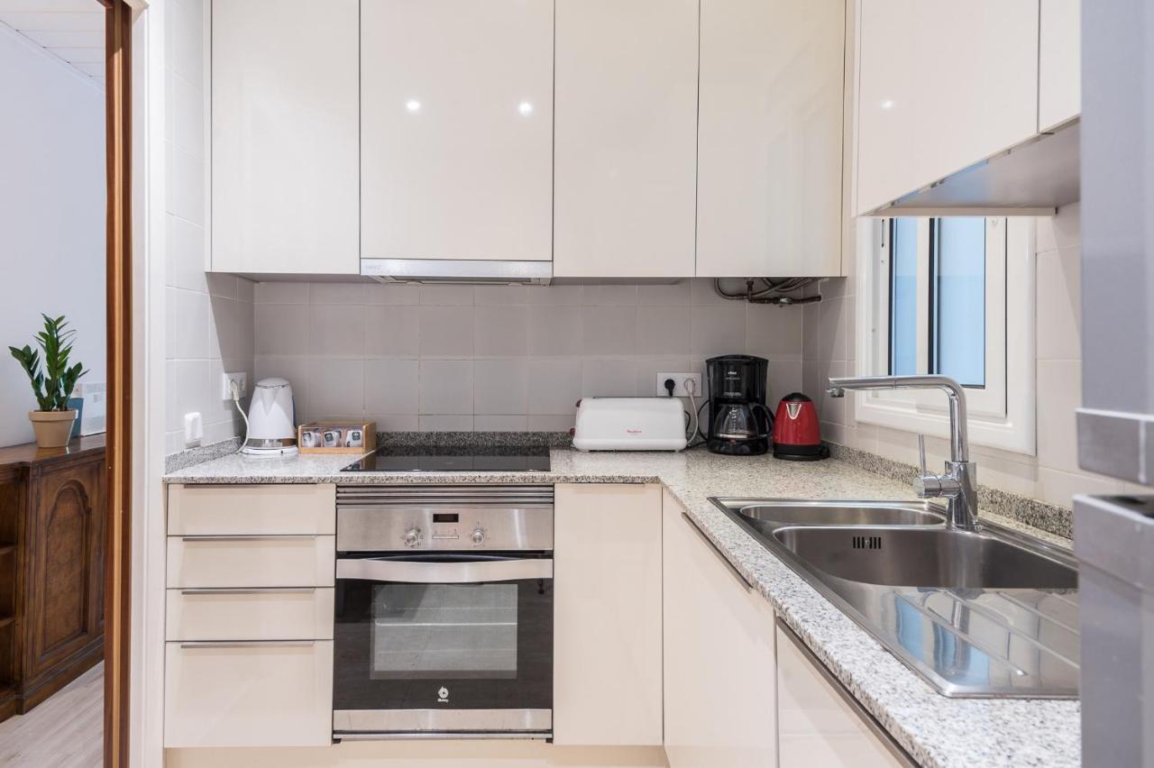 Spacious 3 Bed Apt In The Heart Of Sant Antoni Barcelona Buitenkant foto