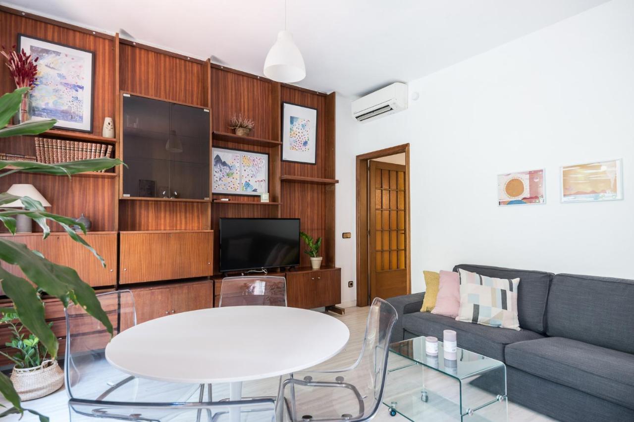 Spacious 3 Bed Apt In The Heart Of Sant Antoni Barcelona Buitenkant foto