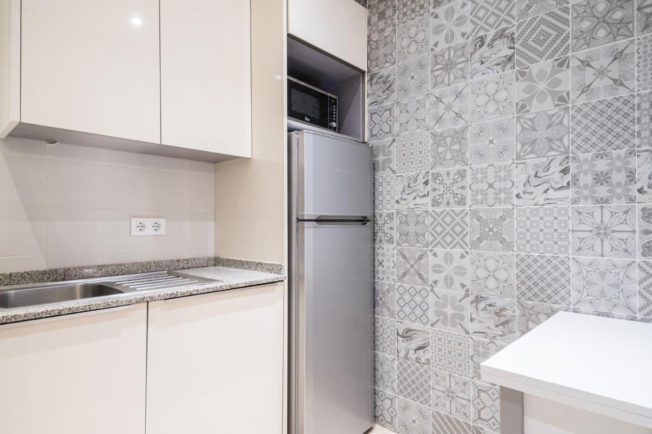 Spacious 3 Bed Apt In The Heart Of Sant Antoni Barcelona Buitenkant foto