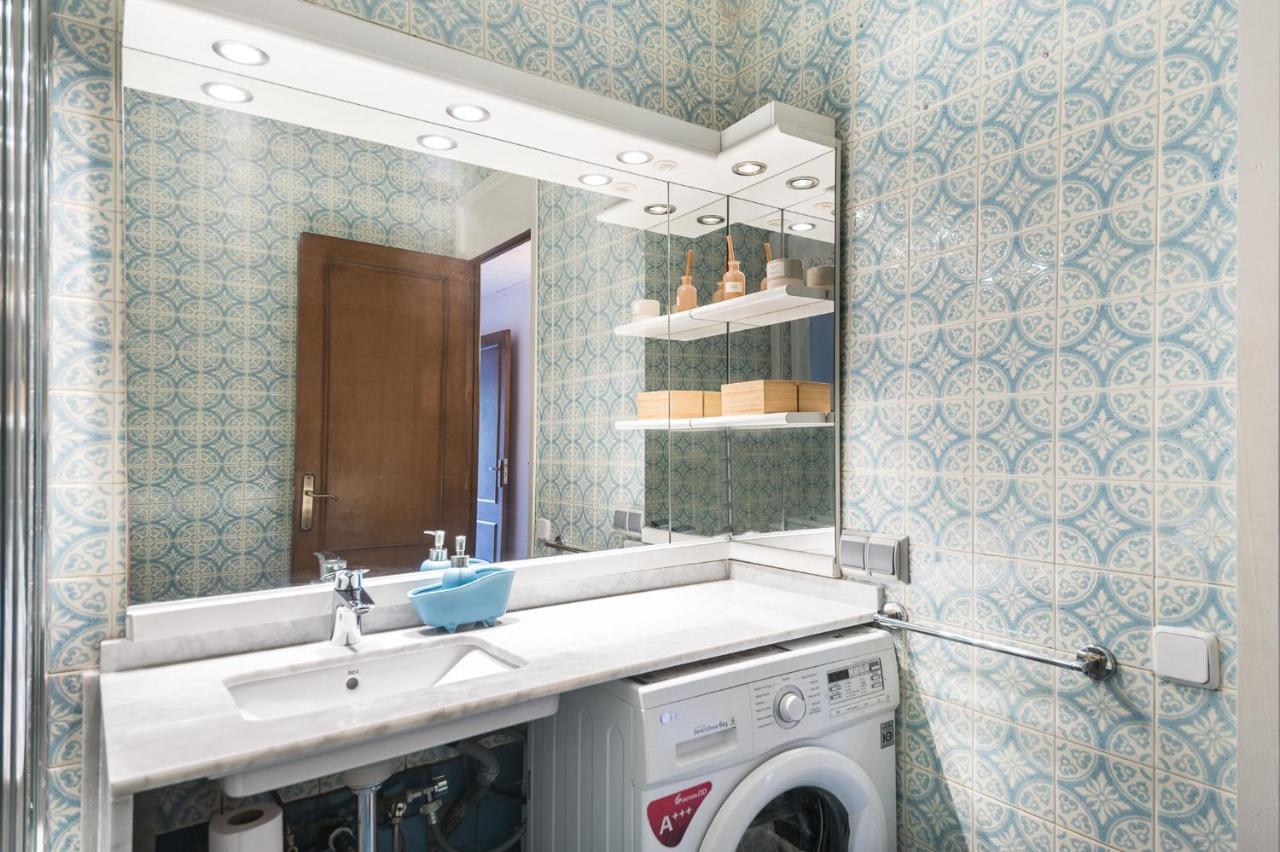 Spacious 3 Bed Apt In The Heart Of Sant Antoni Barcelona Buitenkant foto